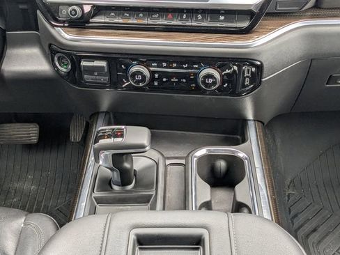 Used 2022 Chevrolet Silverado 1500 LT Trail Boss w/ LT Trail Boss Premium Package AWD/4WD image 20