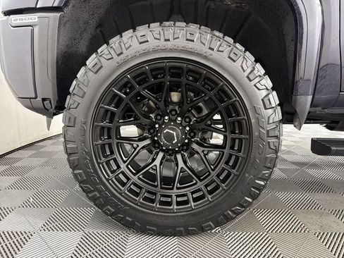 New 2026 GMC Sierra 2500 AT4 w/ AT4 Premium Plus Package image 10