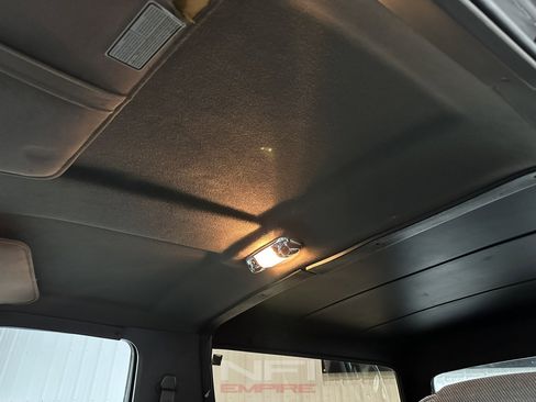 Used 1989 Ford Bronco XLT 2D Utility 4WD image 30