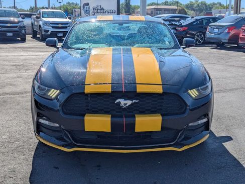 Used 2017 Ford Mustang Coupe RWD image 10