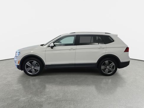 Used 2020 Volkswagen Tiguan SEL w/ 3rd Row Seat Package image 6