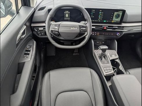 New 2026 Kia Sportage EX image 6