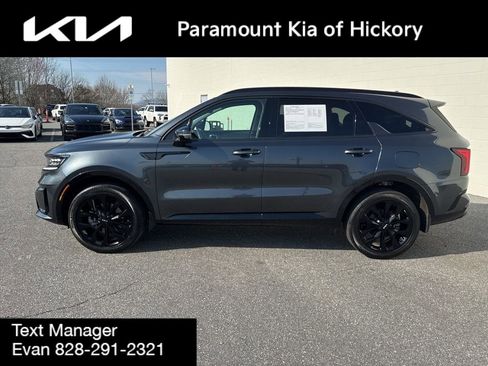 Used 2023 Kia Sorento SX image 4
