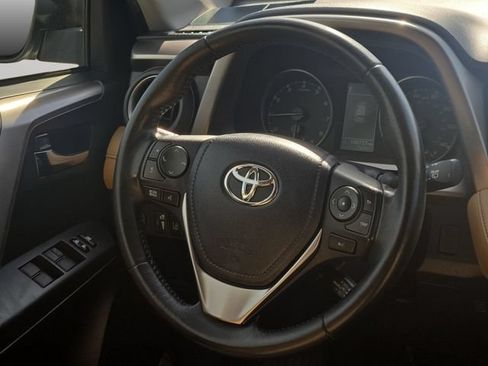 Certified 2018 Toyota RAV4 XLE AWD/4WD image 18