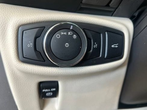 Used 2016 Lincoln MKX Reserve w/ Technology Package AWD/4WD image 17