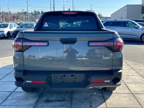 Certified 2025 Hyundai Santa Cruz SE AWD/4WD image 10