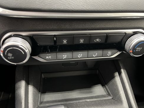 Used 2023 Nissan Altima 2.5 S FWD image 16