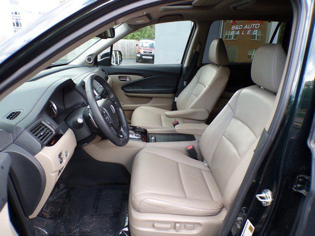 Used 2016 Honda Pilot Touring image 14