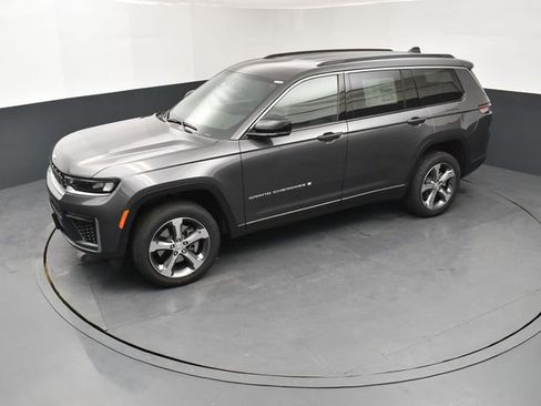 New 2026 Jeep Grand Cherokee L Limited image 15