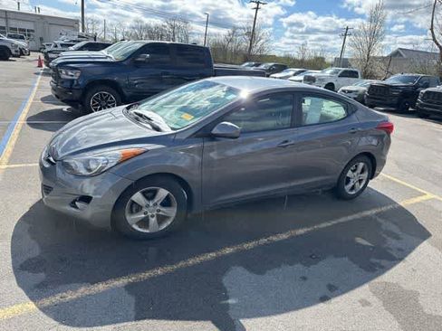 Used 2013 Hyundai Elantra GLS w/ Preferred Pkg image 7