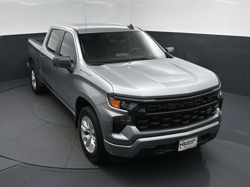 Used 2025 Chevrolet Silverado 1500 Custom w/ LPO, Dark Essentials Package RWD image 1