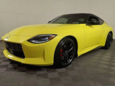 Used 2024 Nissan Z Performance w/ Floor Mat Package RWD image 6