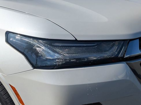 Used 2024 Chevrolet Traverse High Country image 10