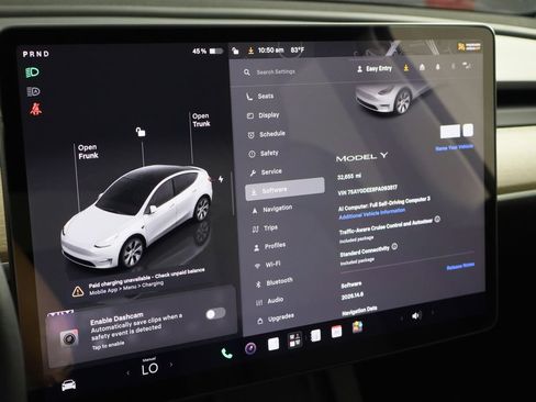 Used 2023 Tesla Model Y AWD image 33