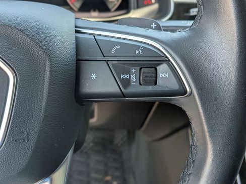 Used 2022 Audi Q8 Premium Plus w/ Premium Plus Package image 17