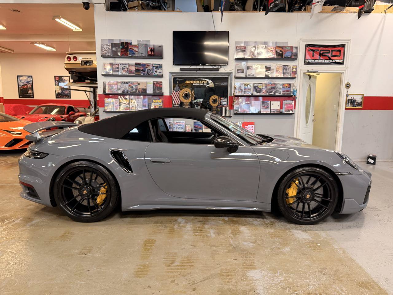 Used 2023 Porsche 911 Turbo S AWD/4WD image 4
