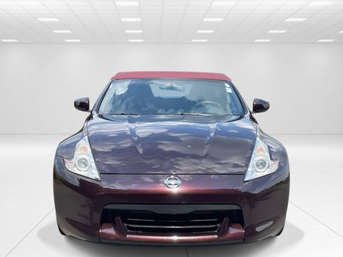 Used 2010 Nissan 370Z Touring w/ Sport Pkg RWD image 4