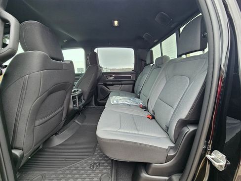 New 2026 RAM 1500 4x4 Crew Cab image 29
