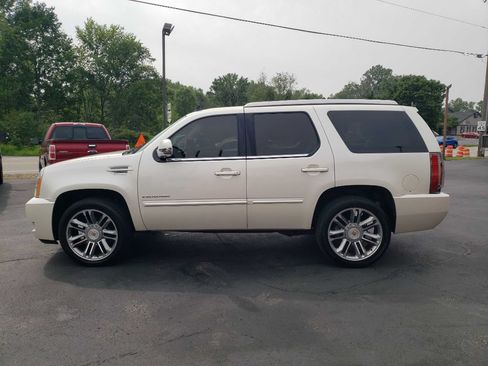 Used 2014 Cadillac Escalade Premium AWD/4WD image 4