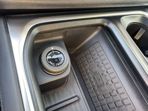 Used 2025 Ford Expedition Tremor AWD/4WD image 16