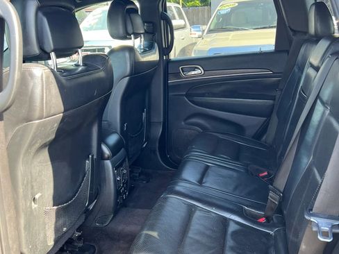 Used 2017 Jeep Grand Cherokee Limited w/ Luxury Group II RWD image 12