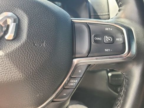 Used 2024 RAM 1500 Laramie RWD image 27