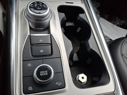 Used 2023 Ford Explorer Limited w/ Equipment Group 301A AWD/4WD image 22