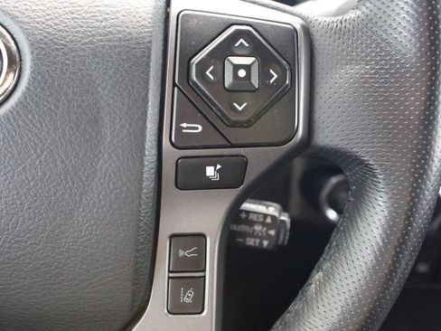 Certified 2020 Toyota Tacoma TRD Pro AWD/4WD image 32
