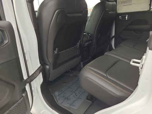 New 2025 Jeep Wrangler Unlimited Rubicon 392 image 20