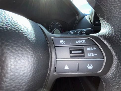 Used 2023 Honda HR-V LX image 16