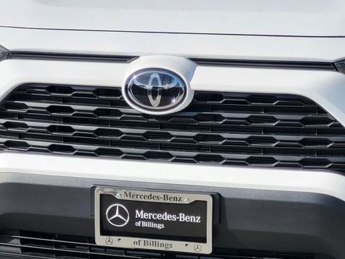 Used 2025 Toyota RAV4 XLE w/ Convenience Package image 36