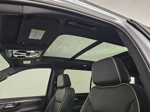 New 2026 Chevrolet Suburban Premier w/ Sun And Tow Package image 25