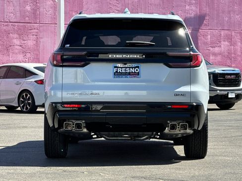 New 2026 GMC Acadia Denali Ultimate AWD/4WD image 5