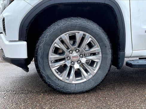 Used 2023 GMC Sierra 1500 Denali AWD/4WD image 2