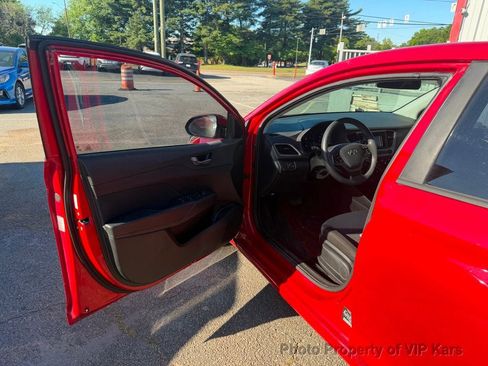 Used 2021 Hyundai Accent SE FWD image 9