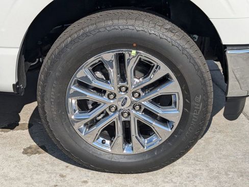 New 2025 Ford F150 Lariat w/ Equipment Group 502A High image 12