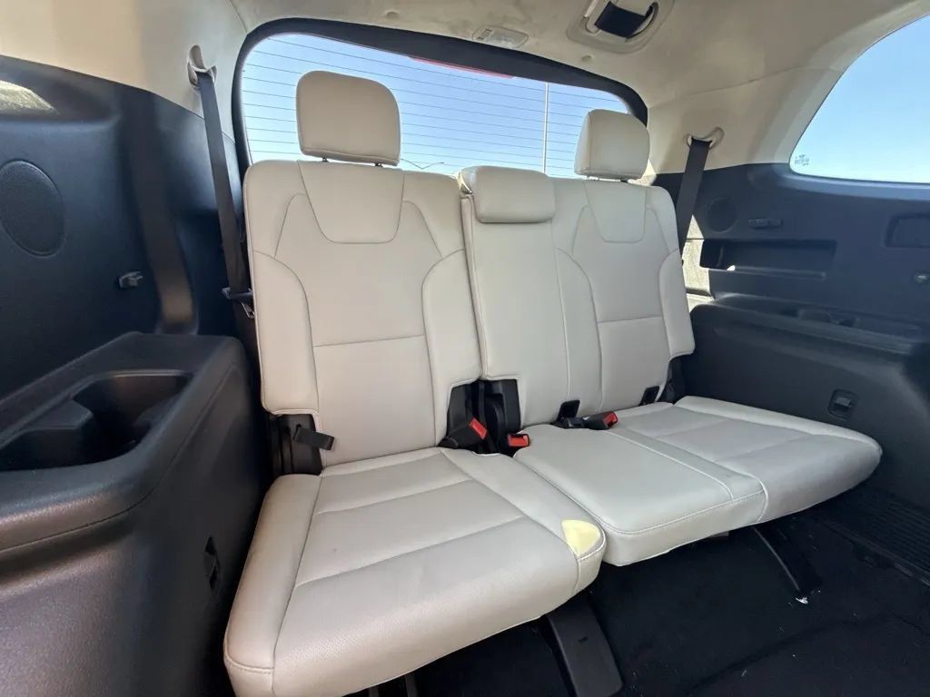 Used 2021 Kia Telluride SX w/ SX Prestige Package AWD/4WD image 12