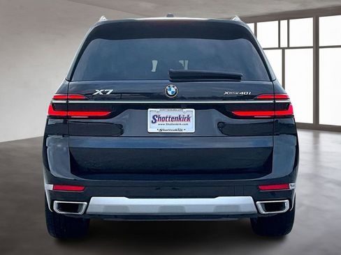Used 2025 BMW X7 xDrive40i image 5