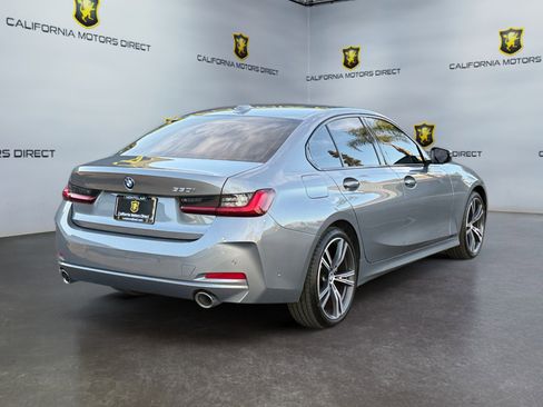 Used 2023 BMW 330i Sedan w/ Premium Package image 5