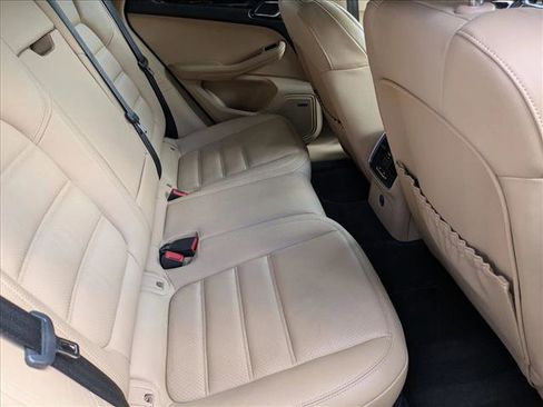 Used 2022 Porsche Macan S AWD/4WD image 18