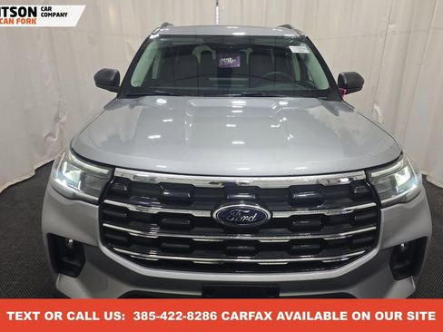 Used 2025 Ford Explorer Active w/ Active Comfort Package image 12