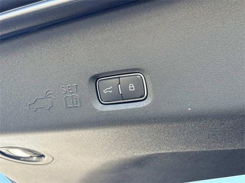 New 2025 Lincoln Navigator Reserve w/ Jet Appearance Package image 13