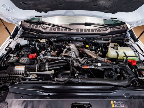 Used 2024 Ford F350 King Ranch w/ Chrome Package image 32