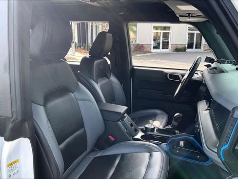 Used 2024 Ford Bronco Black Diamond image 8