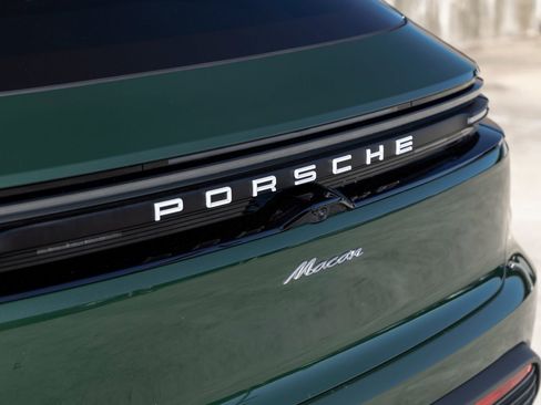 Certified 2026 Porsche Macan Electric RWD image 19
