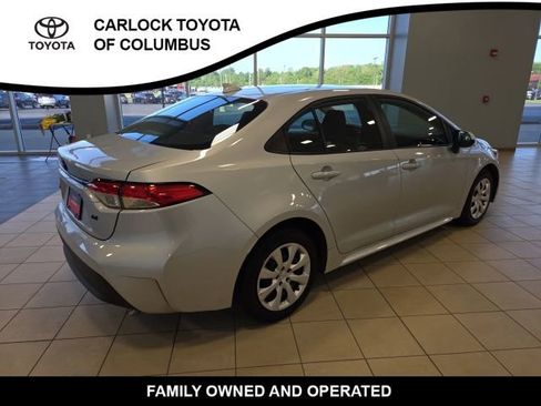 Used 2024 Toyota Corolla LE FWD image 7