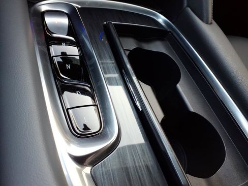 Certified 2024 Buick Enclave Essence w/ Experience Buick Package image 24