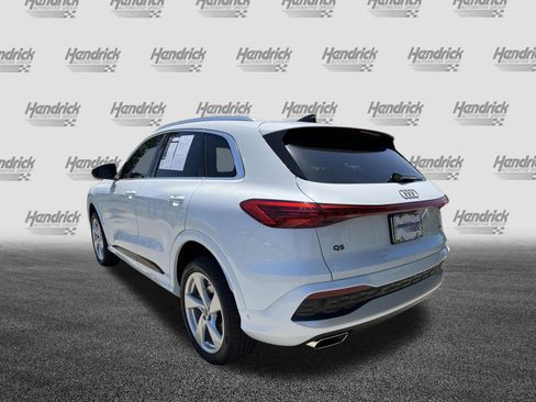 Certified 2025 Audi Q5 Premium w/ Premium Plus AWD/4WD image 7