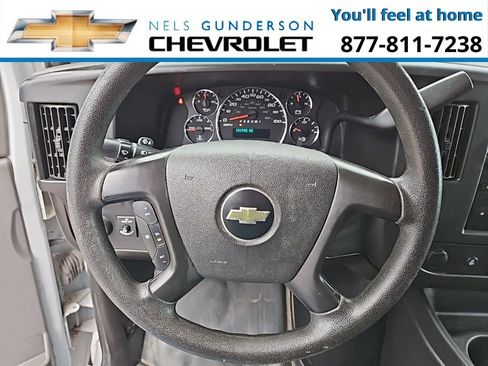 Used 2015 Chevrolet Express 3500 image 17