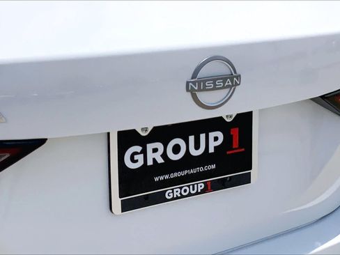 Used 2025 Nissan Sentra SV FWD image 30